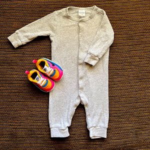 3-6M Gray Ribbed Bodysuit.